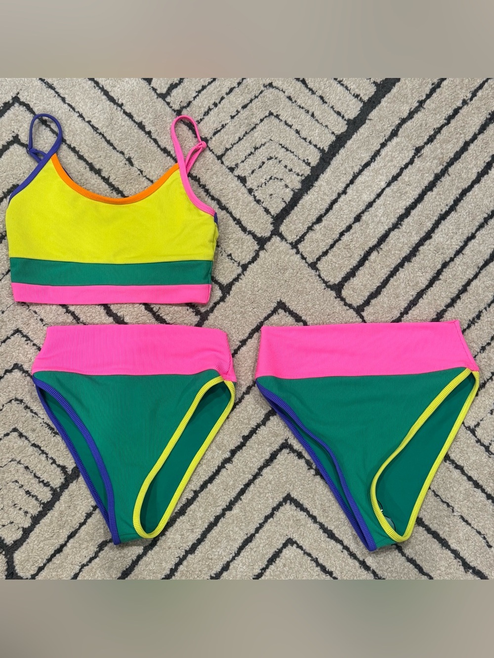 Beach Riot Bikini Size M